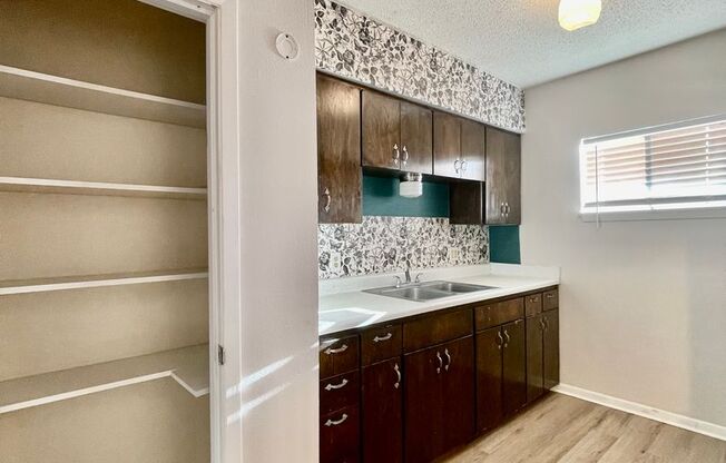 1 bed, 1 bath, 660 sqft, $1,050, Unit 205