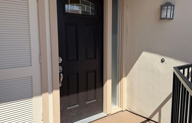 Beautiful Updated 2Br/2/Ba + Den W/ detached 1 Car Carport  Condo in Oaks North - Age 55+