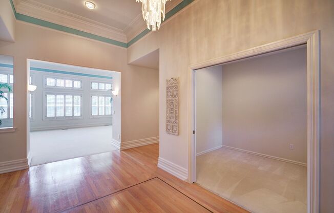 3bd/2.5ba Bellevue Home