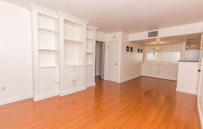 1 bed, 1 bath, $1,100
