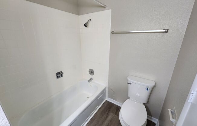 Studio, 1 bath, 550 sqft, $595, Unit Unit 15