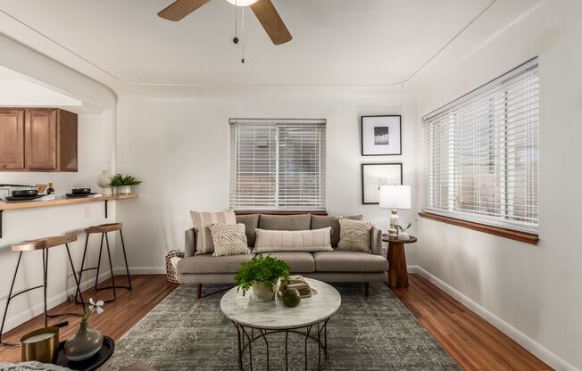 2BD, 1BA Half-Duplex in Sloan's Lake with Detached 1-Car Garage