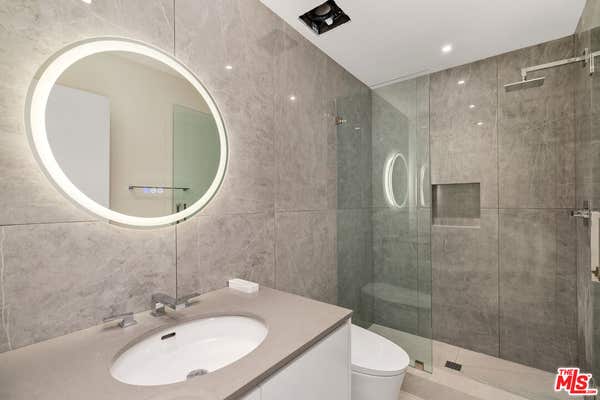 12330 RDG CIR