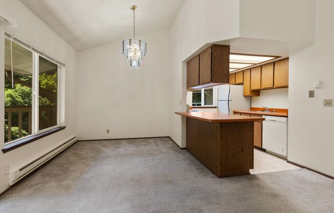 1 bed, 1 bath, 700 sqft, $1,645, Unit 35