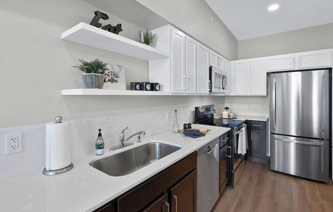 1 bed, 1 bath, 700 sqft, $1,400, Unit 2412