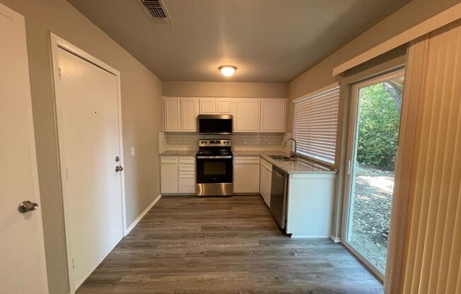 3 beds, 2 baths, $1,750, Unit 1