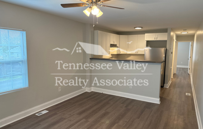 ALL NEW! Renovated, Move In Ready 1 bed/1 bath convenient to downtown and I-40!