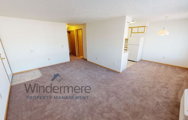 2 beds, 1 bath, 828 sqft, $1,095, Unit 68