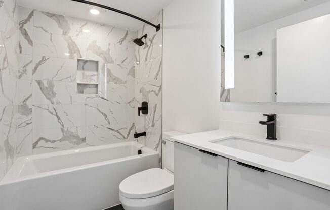 2 beds, 2 baths, 1,000 sqft, $1,950, Unit 303