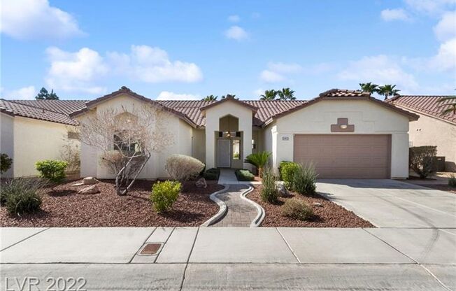 3 BR, single story home- Open floor plan