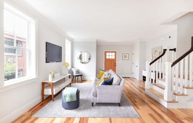 44 EVERGREEN ST