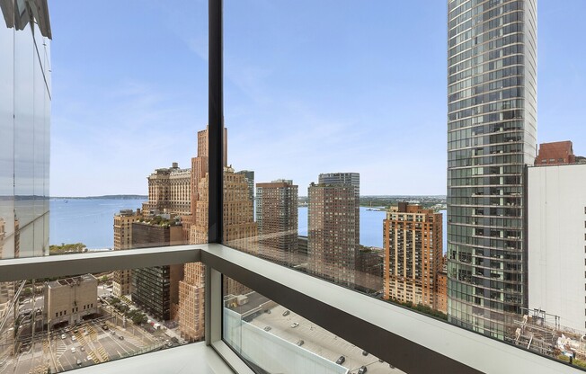 77 GREENWICH ST