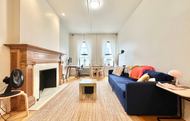 45 W 85 ST