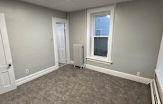 3 beds, 1 bath, 1,100 sqft, $1,500, Unit Floor 1