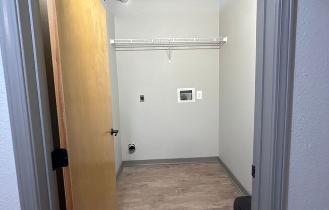 1 bed, 1 bath, 780 sqft, $1,550, Unit 219