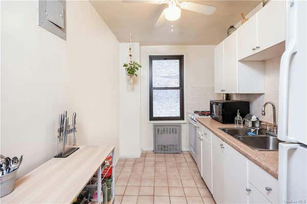 1 bed, 1 bath, 800 sqft, $2,100, Unit 3A