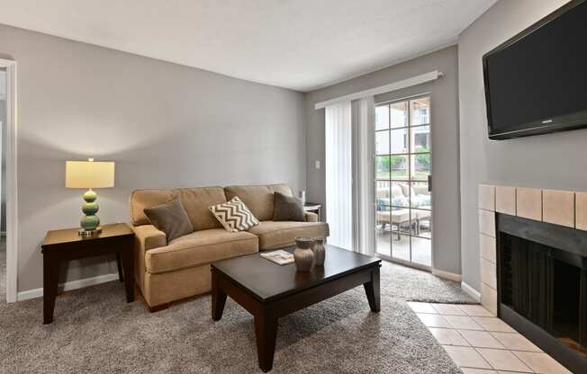 Cozy Living Room at Patchen Oaks Apartments, Lexington, Kentucky 40517