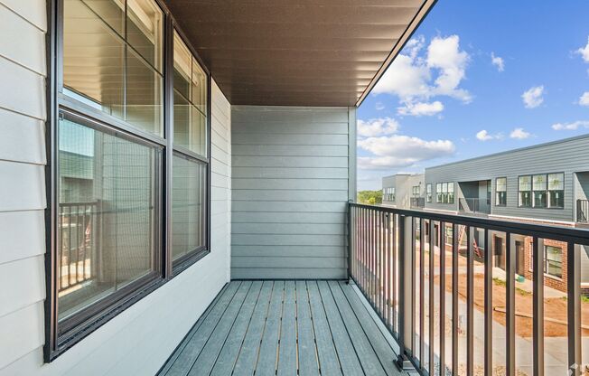 1 bed, 1 bath, 885 sqft, $1,415, Unit 11