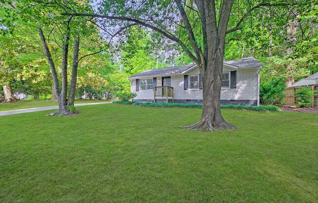 Fabulous 3-Bedroom Brick Ranch with Fenced Backyard in Jonesboro