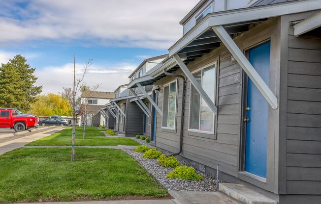 2 beds, 1.5 baths, 942 sqft, $1,399, Unit 4421D07