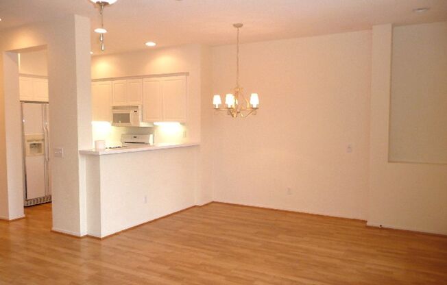 Charming 3BR Townhome in Aviara!