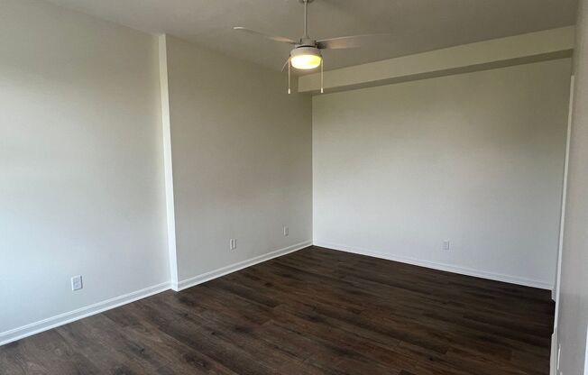 1 bed, 1 bath, 801 sqft, $1,450, Unit Unit 4