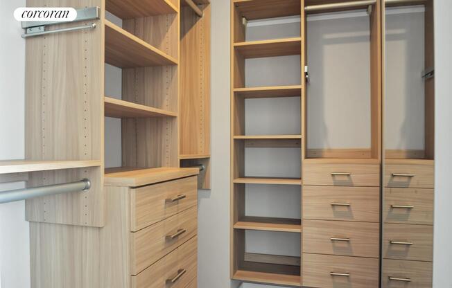 2 beds, 2 baths, 1,170 sqft, $7,500, Unit 38H