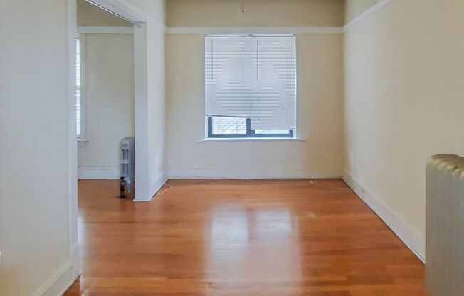 Studio, 1 bath, 540 sqft, $1,795, Unit 634-27
