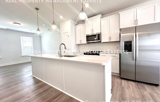 5027 LAYMAN DR