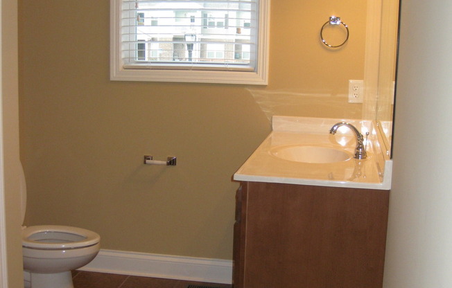 3 beds, 2.5 baths, 1,425 sqft, $1,425, Unit 116