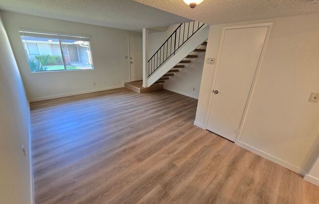 Spacious townhome in a well-maintained El Cajon complex
