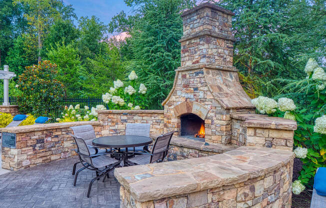 The Oaks at Johns Creek - Fireplace social area