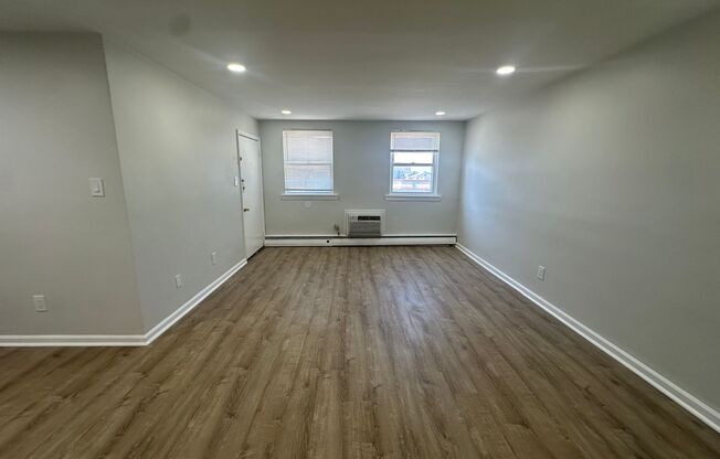 18 Huron Ave