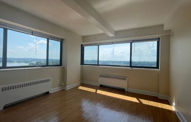 1 bed, 1 bath, 941 sqft, $1,450, Unit PH08