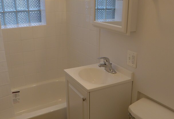 1 bed, 1 bath, 600 sqft, $1,750, Unit 34193E