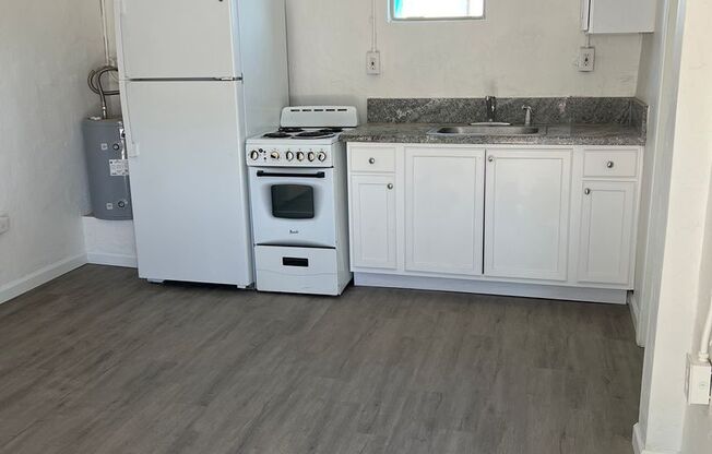 1 bed, 1 bath, 400 sqft, $950