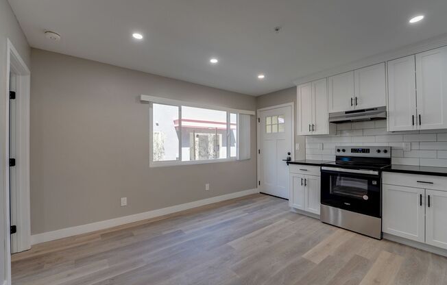 1 bed, 1 bath, 440 sqft, $2,295, Unit 203