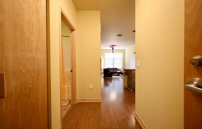 1 bed, 1 bath, 707 sqft, $3,371, Unit Unit 305