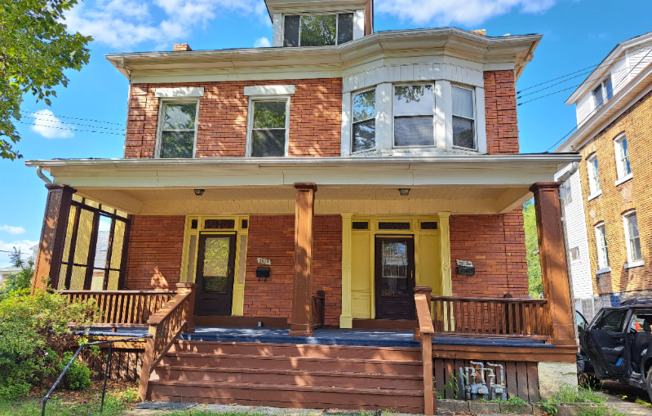 2013 HAMPTON ST