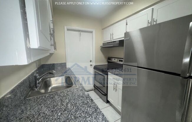 1 bed, 1 bath, 642 sqft, $1,595, Unit 26