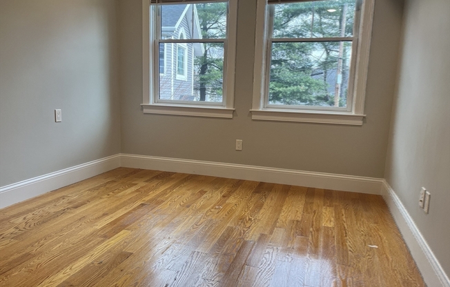 3 beds, 2.5 baths, 1,876 sqft, $4,250, Unit 13