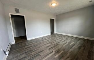 2 beds, 1 bath, $725