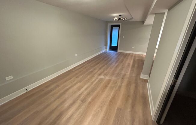 911-913 South Miller Street