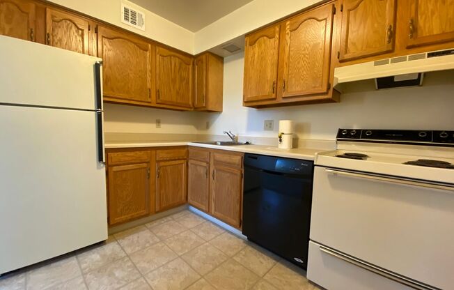 Check out this Bellwood Manor 2 Bedroom! Lots of Natural Light & Central AC!