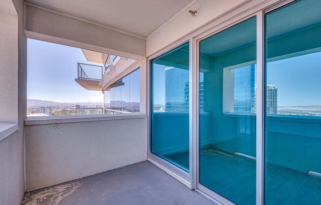 2 beds, 2 baths, $2,450, Unit # 2407