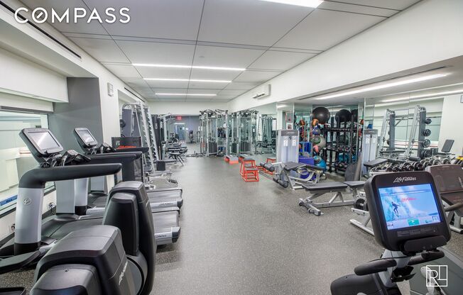 Studio, 1 bath, 467 sqft, $3,980, Unit 12D
