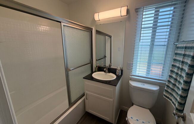 1 bed, 1 bath, 675 sqft, $2,350, Unit VV-322