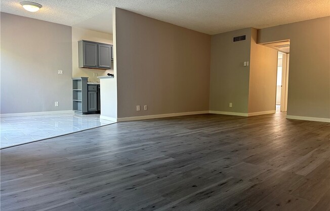 2 beds, 2 baths, 1,037 sqft, $2,695, Unit 36