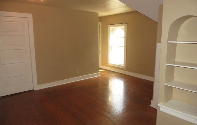 Studio, 1 bath, 315 sqft, $655, Unit 6