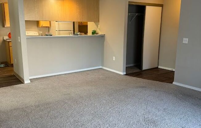 Life Just Got Better Come See For Yourself At Powell Court Apartments!!